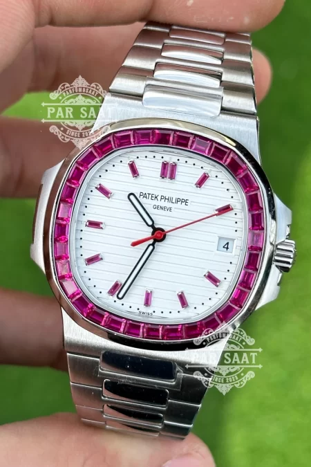 Patek Philippe Nautilus 5711 Baguette Pembe Taşlı